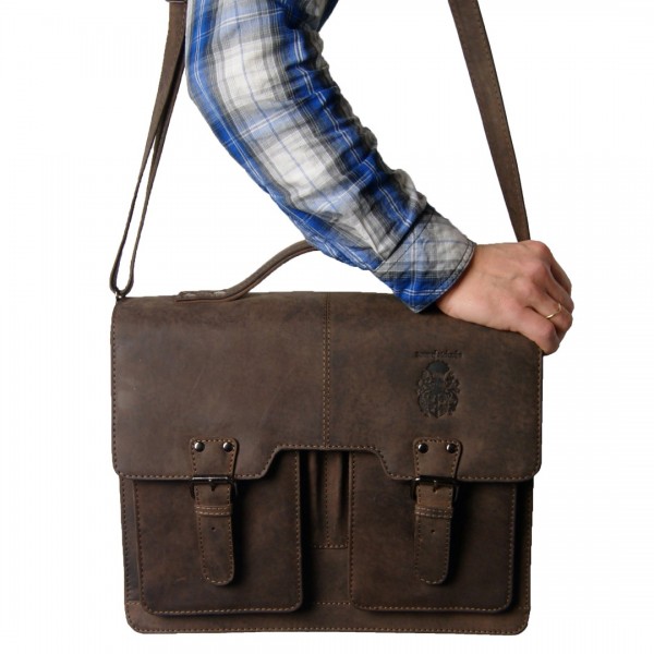 Aktentasche mit Schultergurt für ein besseres Handling. Aktentasche mit Schultergurt für ein besseres Handling.